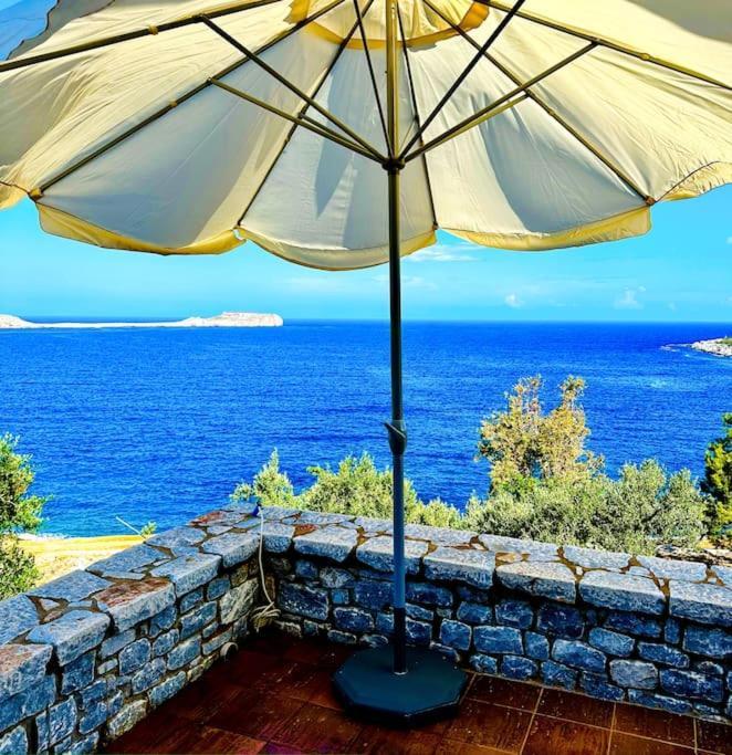 Cozy Cliff Tower W/ Breathtaking Sea Views Villa Agios Georgios Minas Екстериор снимка